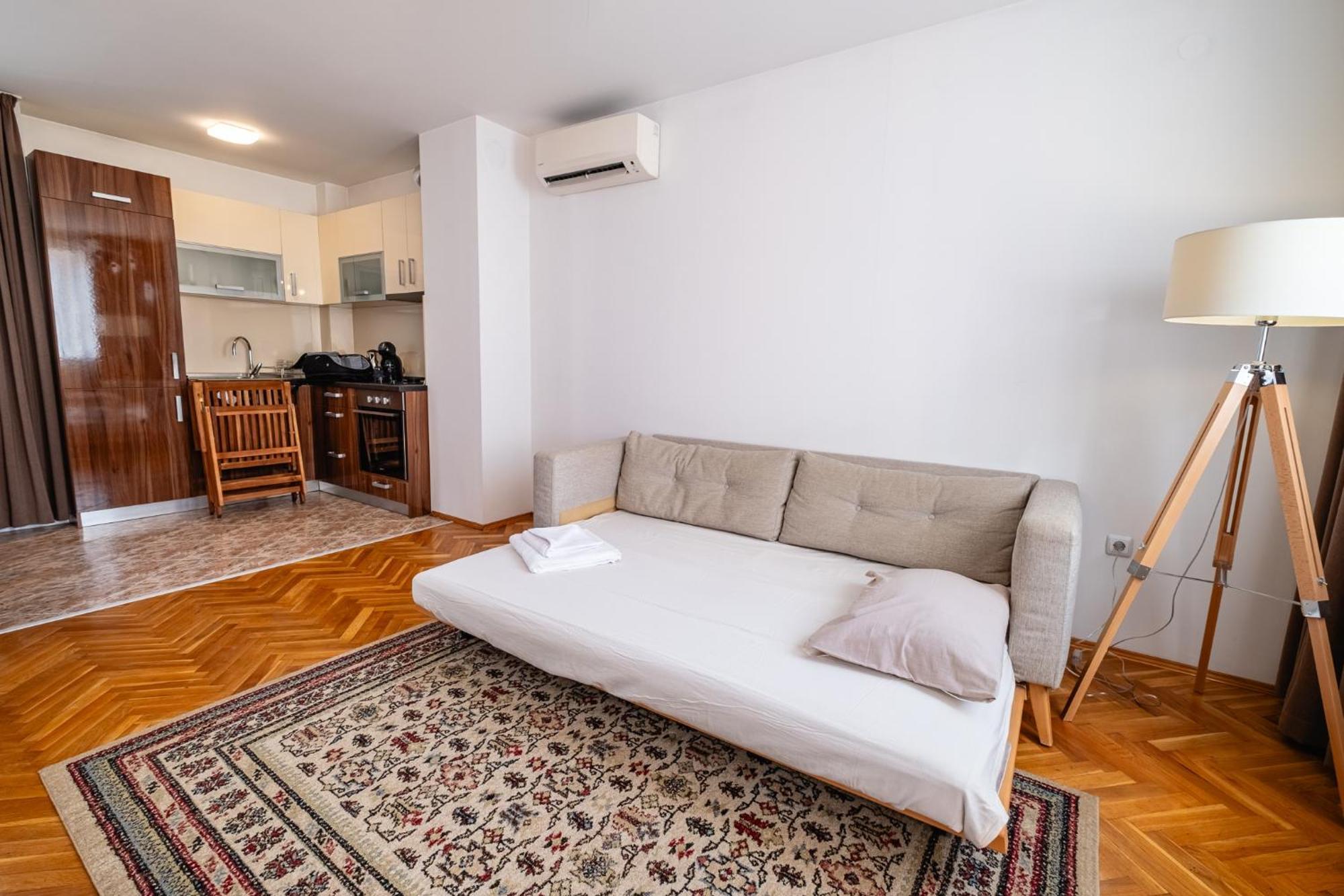 Seaside Serenity Charming Apartment By Sea Garden Varna Exterior foto