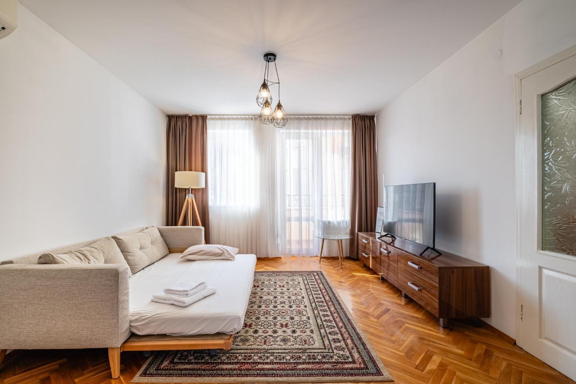 Seaside Serenity Charming Apartment By Sea Garden Varna Exterior foto
