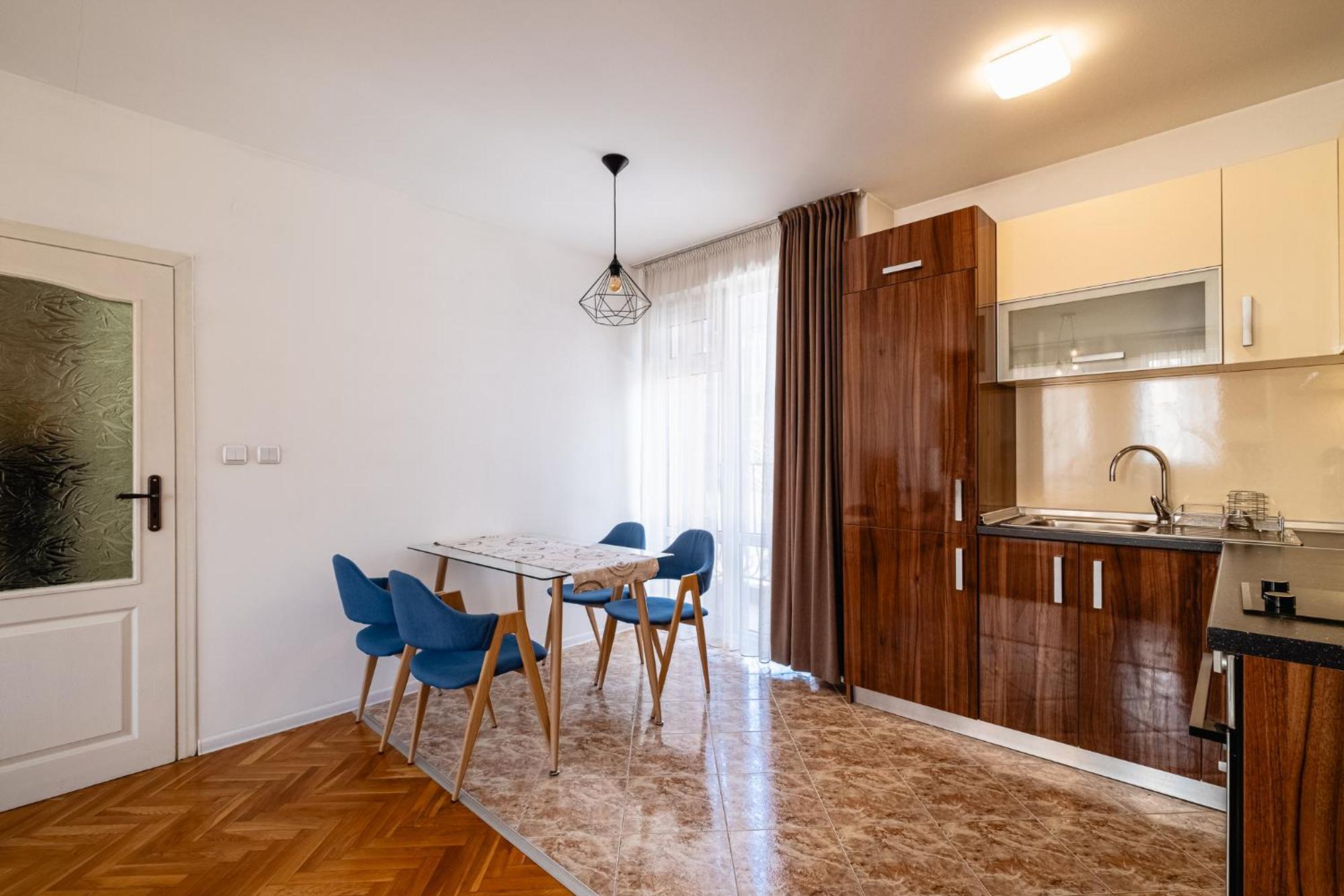 Seaside Serenity Charming Apartment By Sea Garden Varna Exterior foto